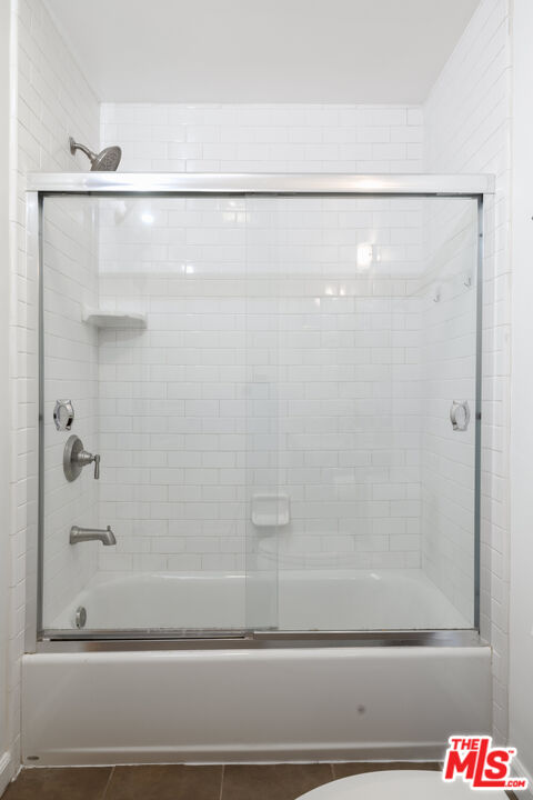 4702 Fulton Ave Unit: 304