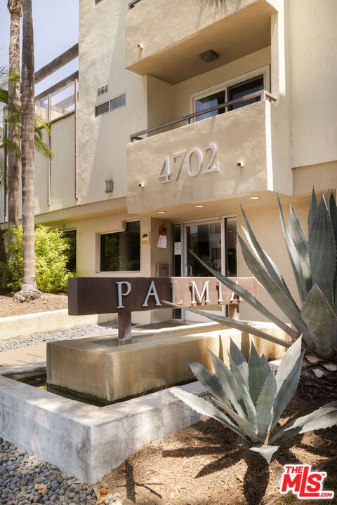 4702 Fulton Ave Unit: 304