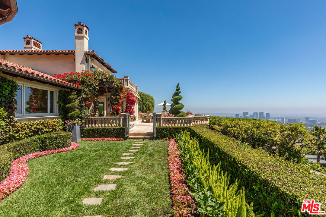 1309 Davies Dr