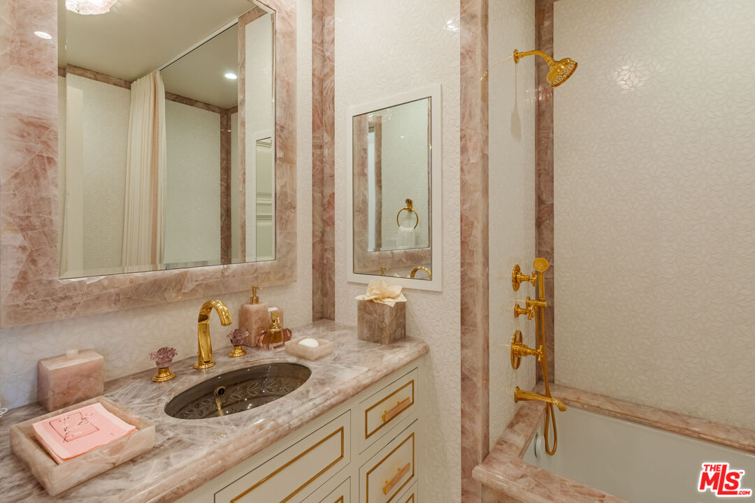 1309 Davies Dr
