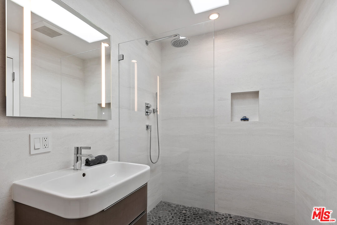 27400 Pacific Coast Hwy Unit: 108