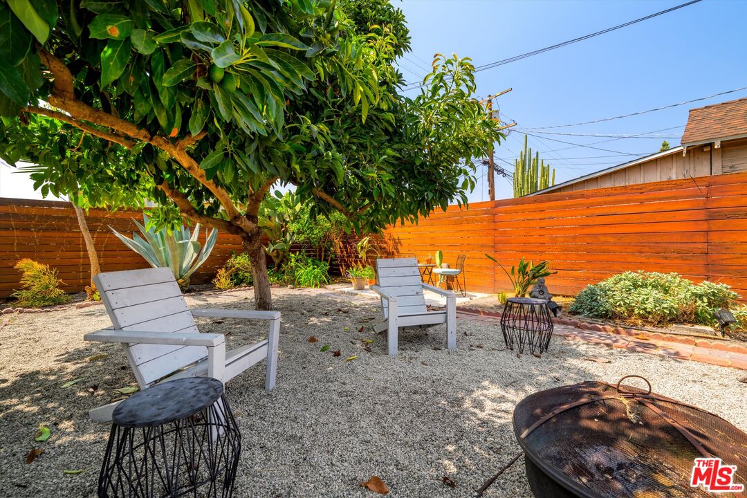 2955 8th Ave