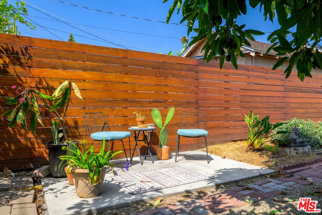 2955 8th Ave