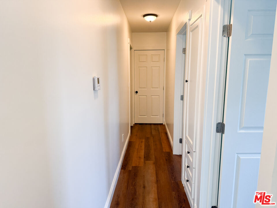 340 S Benton Way