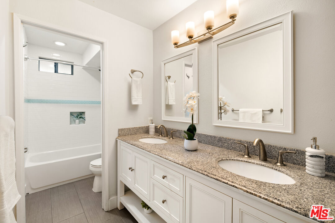 12930 Valleyheart Dr Unit: 4