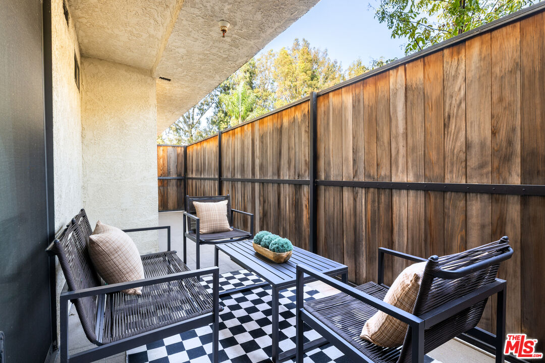 12930 Valleyheart Dr Unit: 4