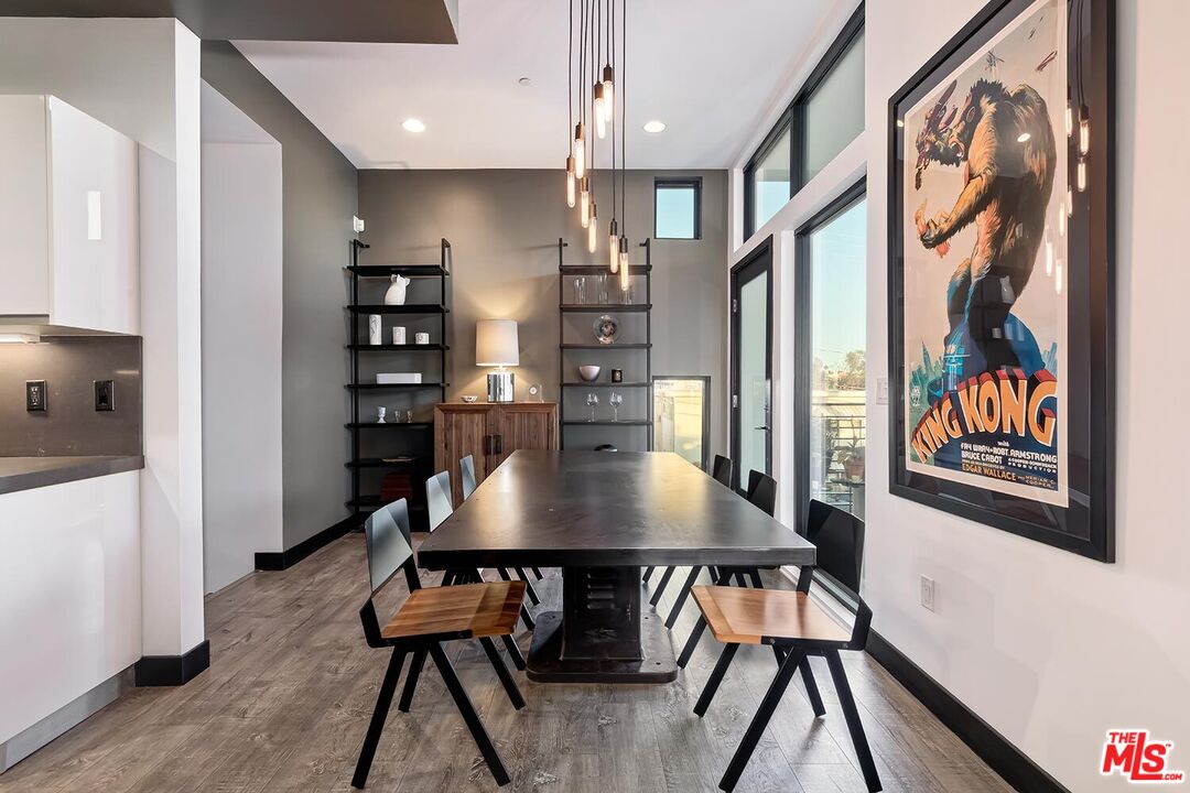 1223 Larrabee St Unit: 1