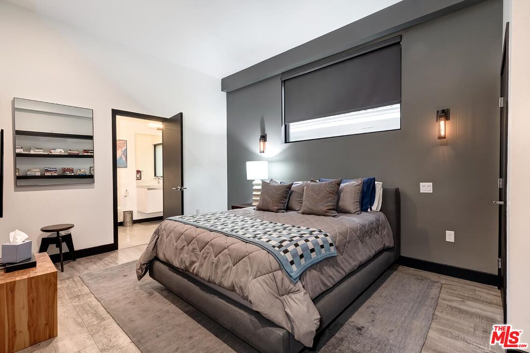 1223 Larrabee St Unit: 1