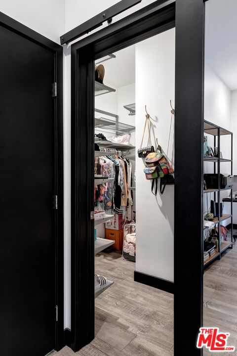 1223 Larrabee St Unit: 1