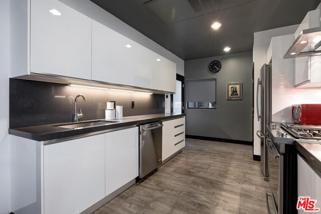 1223 Larrabee St Unit: 1