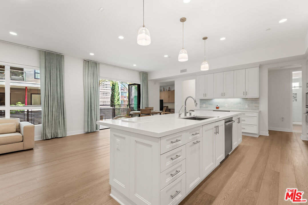 12763 Shell Pl Unit: 1