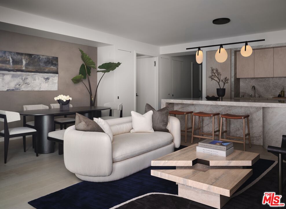 9200 Wilshire Blvd Unit: 301W