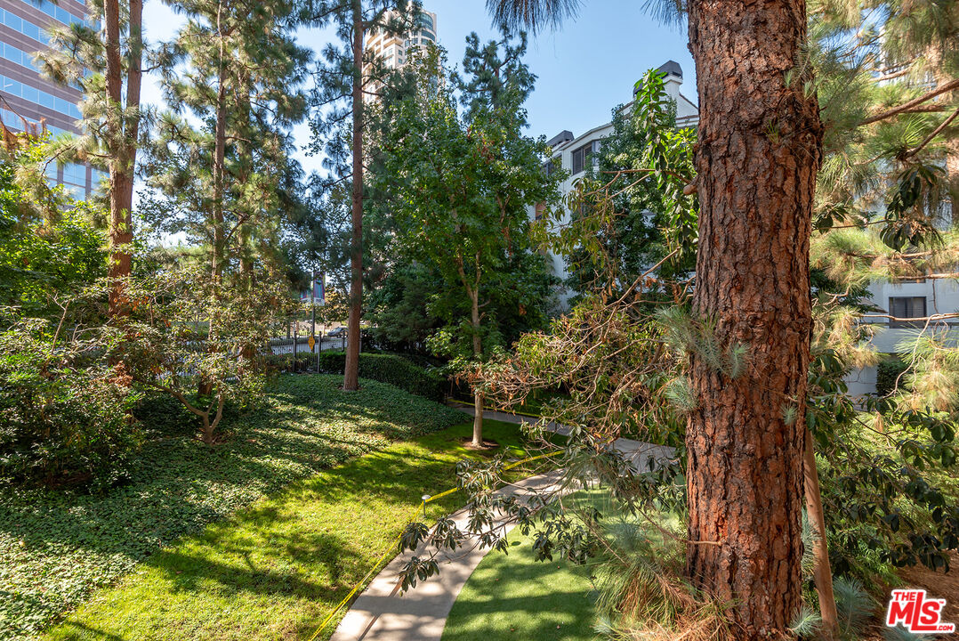 2102 Century Park Ln Unit: 116