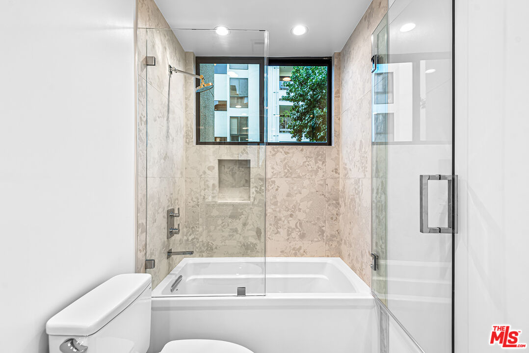 2102 Century Park Ln Unit: 116