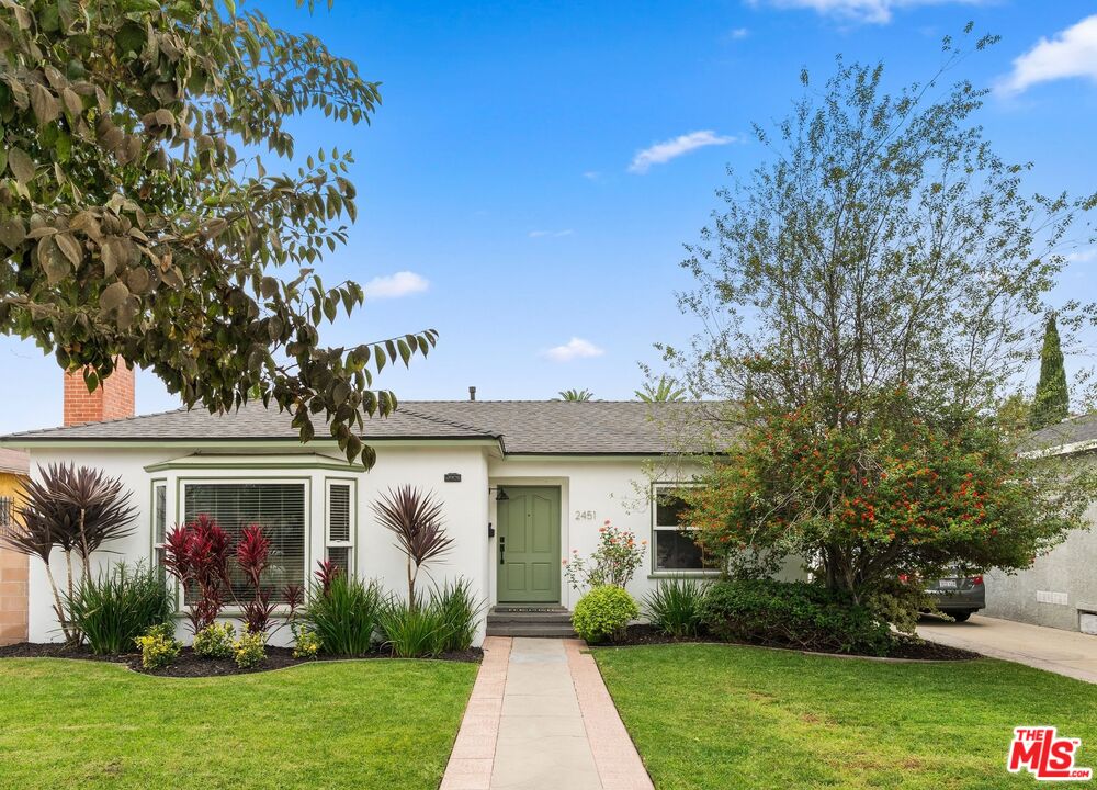 2451 Oregon Ave