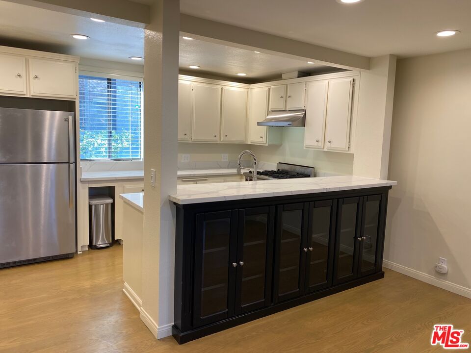 1937 S Beverly Glen Blvd Unit: 46