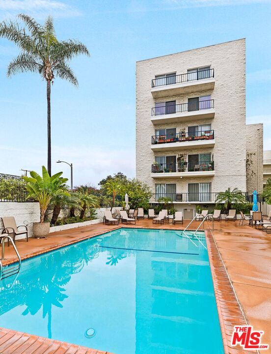 1115 S Elm Dr Unit: 401