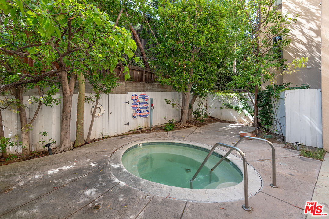 1875 S Beverly Glen Blvd Unit: 106