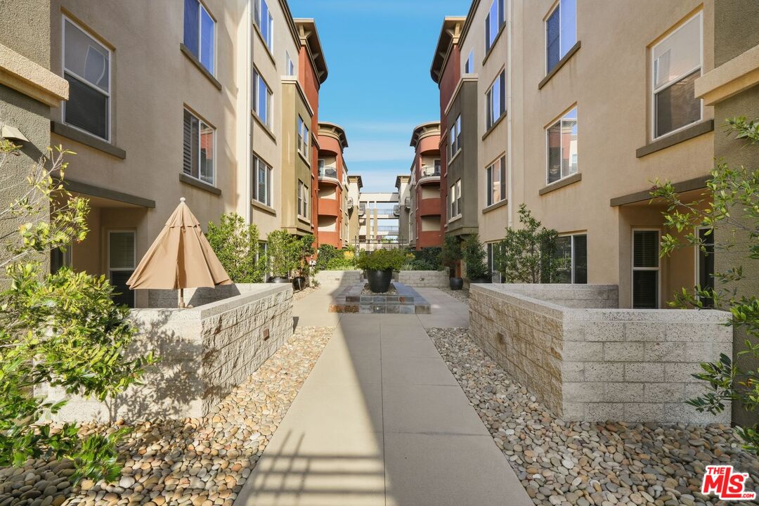 6020 Seabluff Dr Unit: 433
