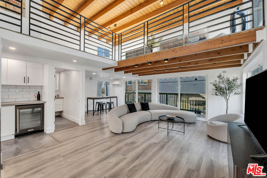 24 20th Ave