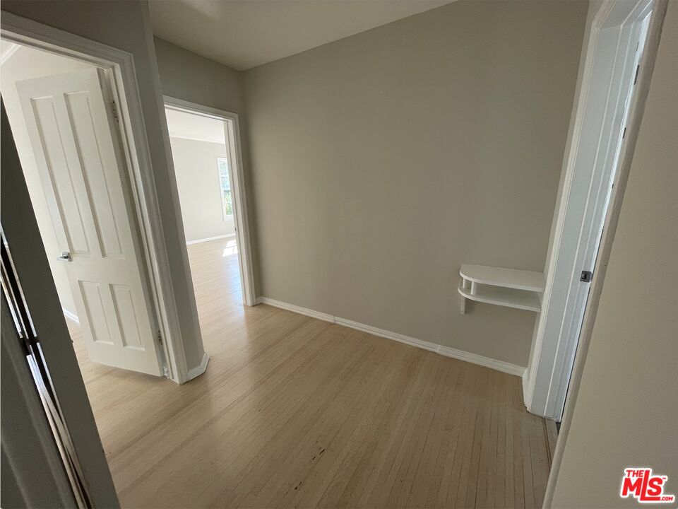 437 Shirley PL Unit: D