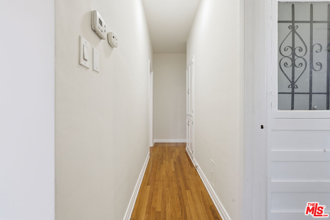 111 N Harper Ave Unit: 1/2