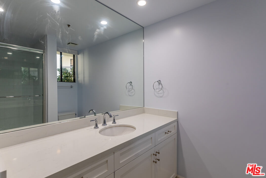 2102 Century Park Ln Unit: 311
