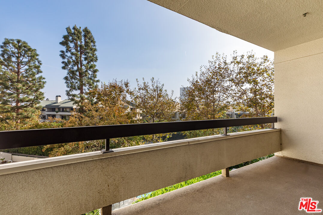 2102 Century Park Ln Unit: 311