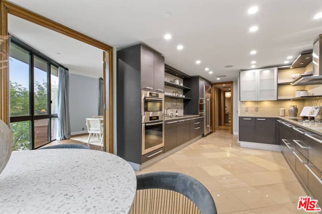300 N Swall Dr Unit: 305