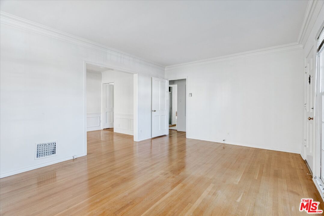 142 N Hamilton Dr Unit: Unit A