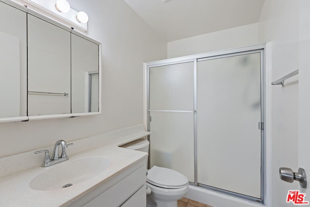 5001 Stoney Creek Rd Unit: 451