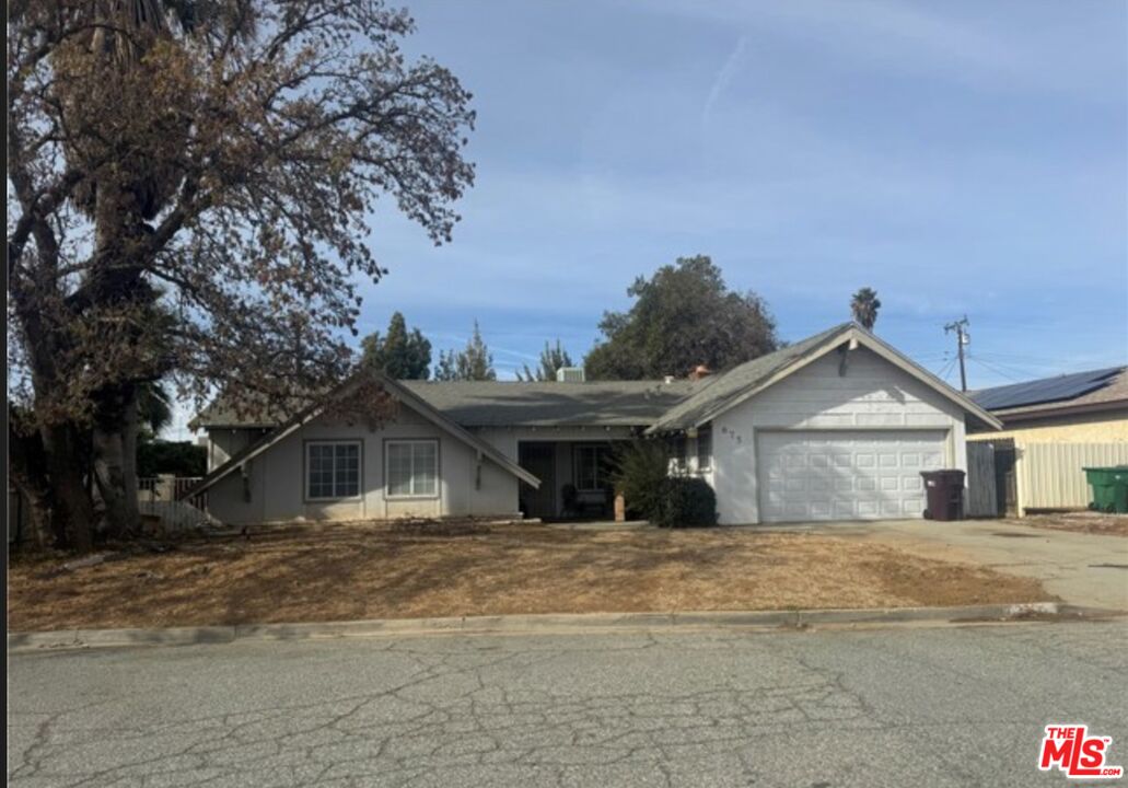 675 Palo Alto Ave