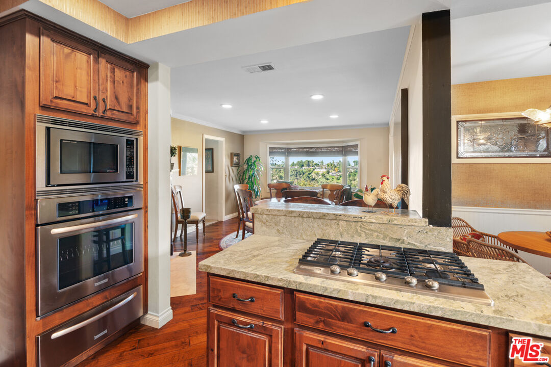15570 Briarwood Dr