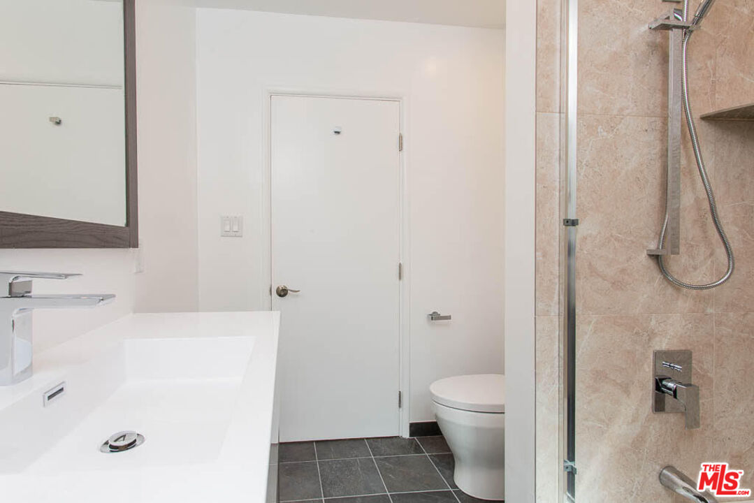 1204 N Crescent Heights Blvd Unit: 1