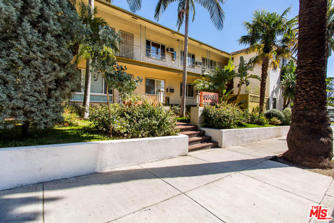 1204 N Crescent Heights Blvd Unit: 1