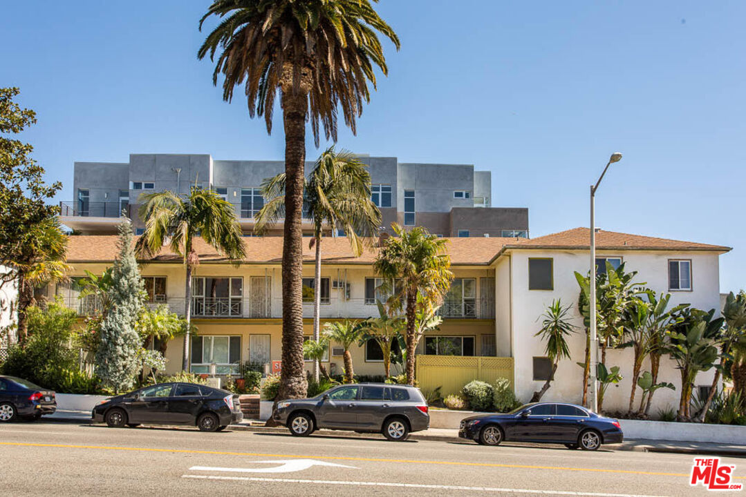 1204 N Crescent Heights Blvd Unit: 1