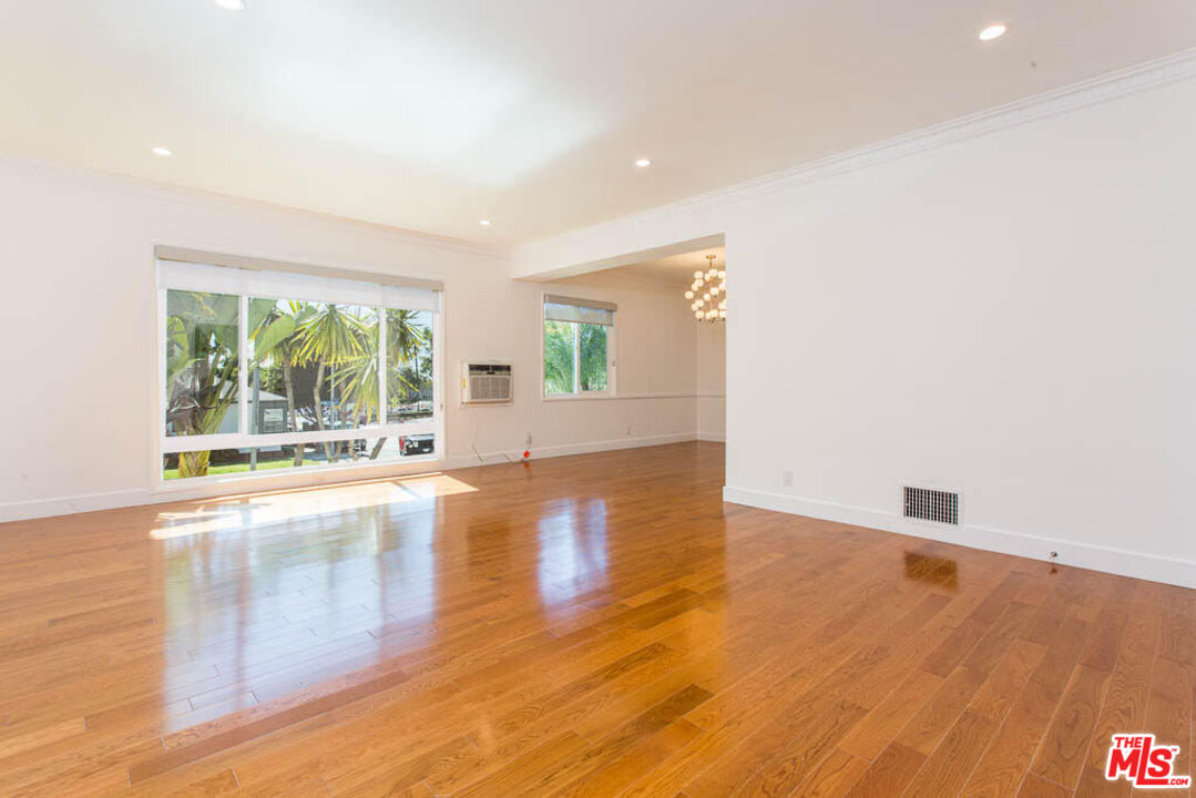 1204 N Crescent Heights Blvd Unit: 1