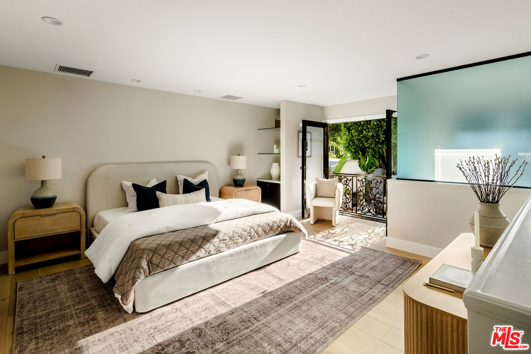 1143 Sierra Alta Way