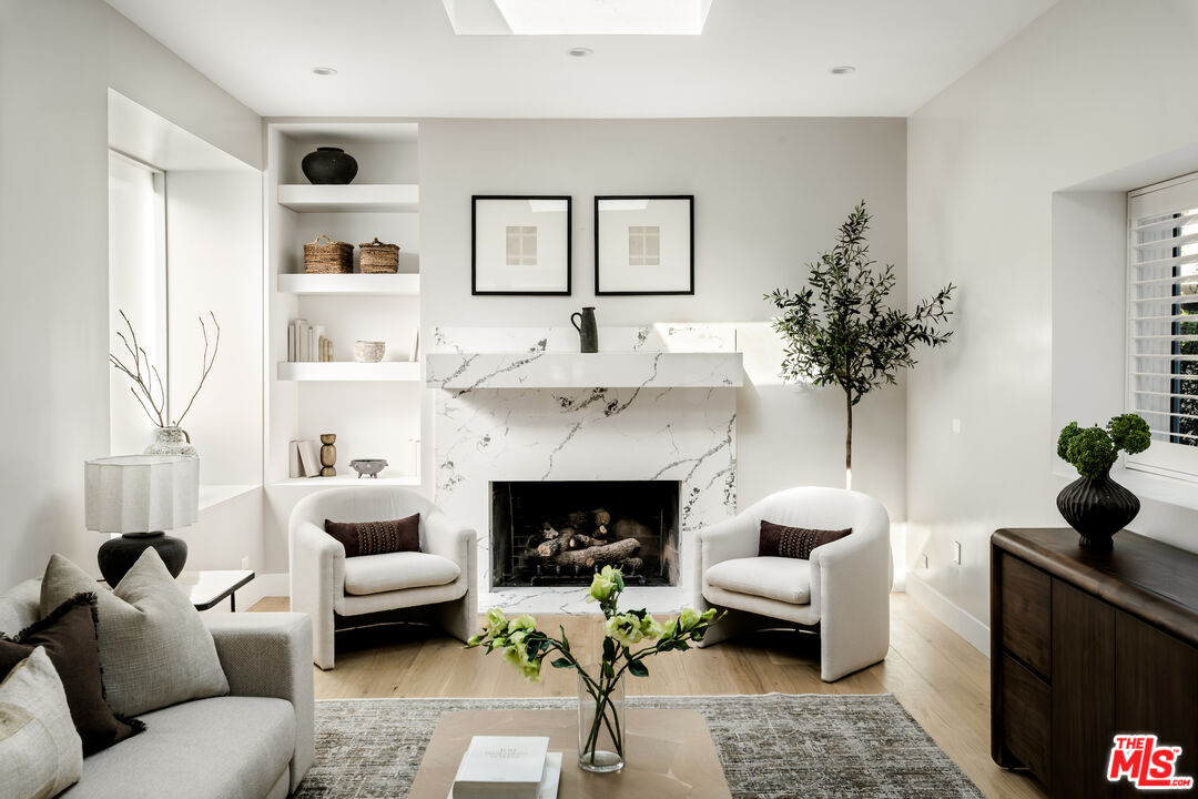 1143 Sierra Alta Way