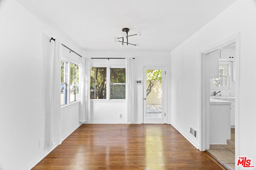 6289 Commodore Sloat Dr
