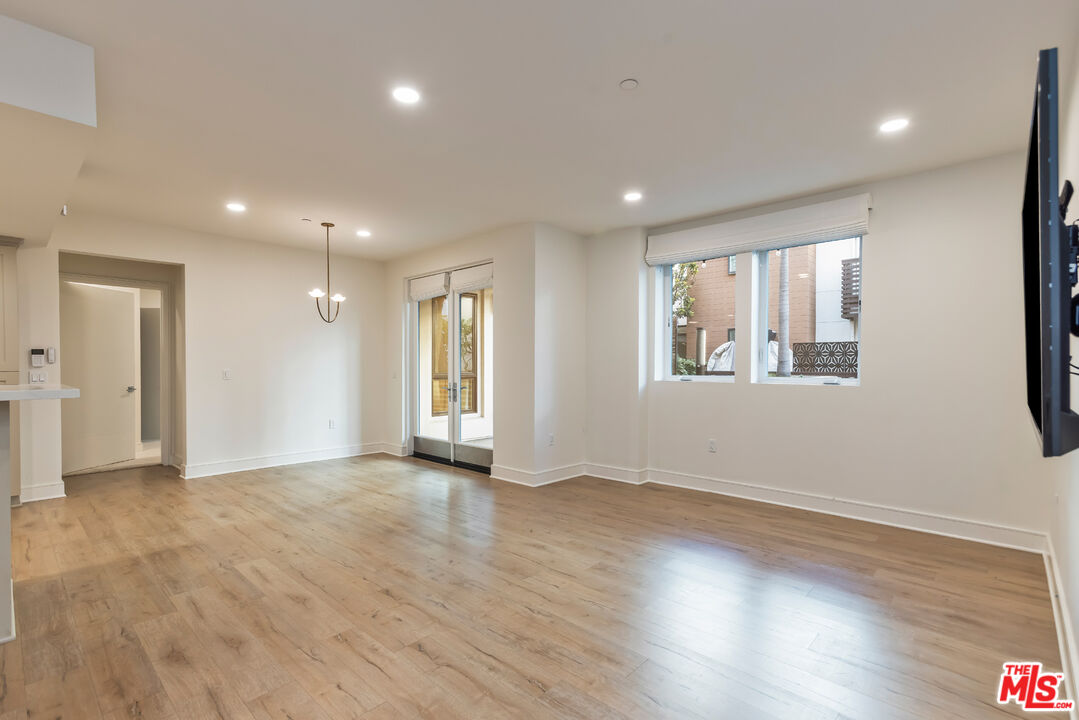 6030 Seabluff Dr Unit: 315