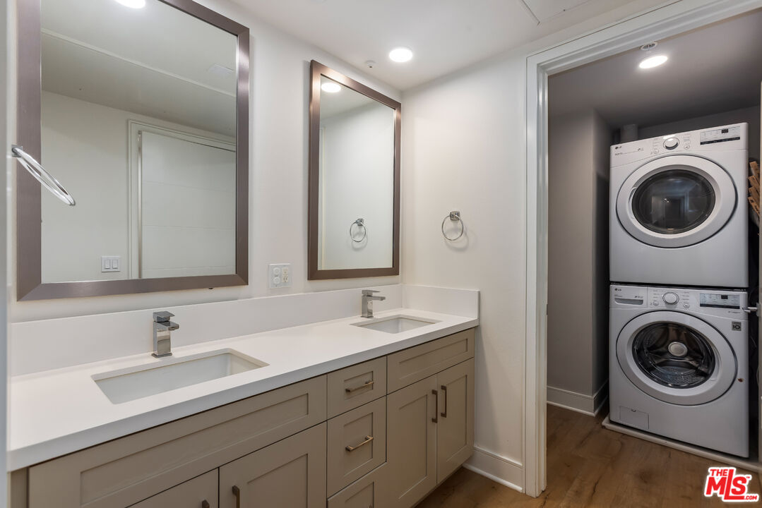6030 Seabluff Dr Unit: 315