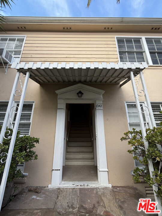 1242 Smithwood Dr Unit: 4