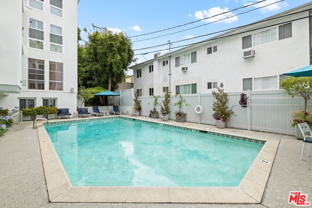 964 Hancock Ave Unit: 103