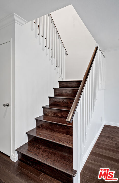 15002 Magnolia Blvd Unit: 4