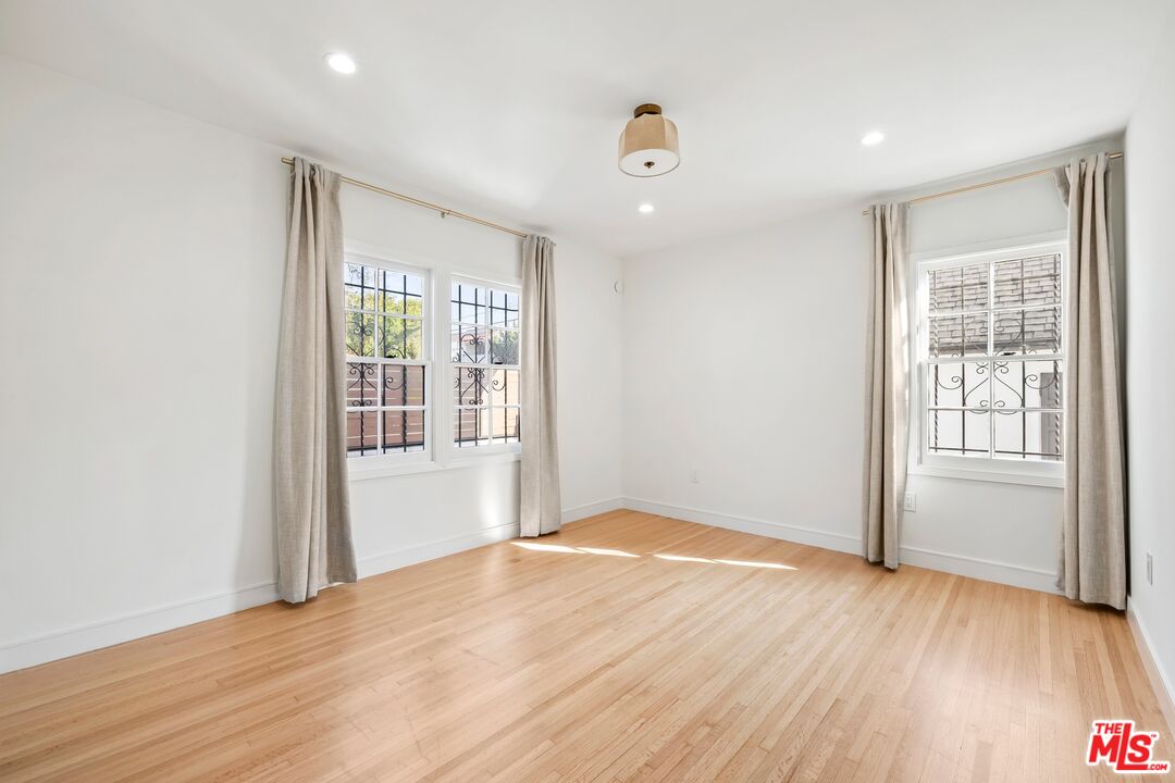 200 S Formosa Ave