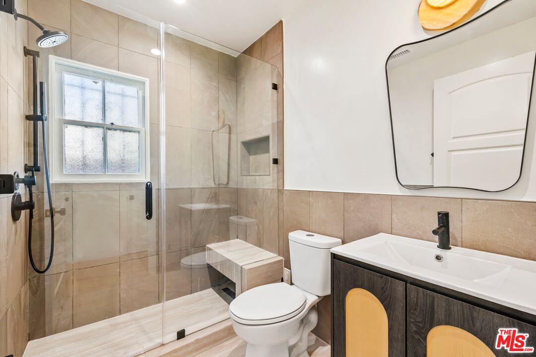 200 S Formosa Ave
