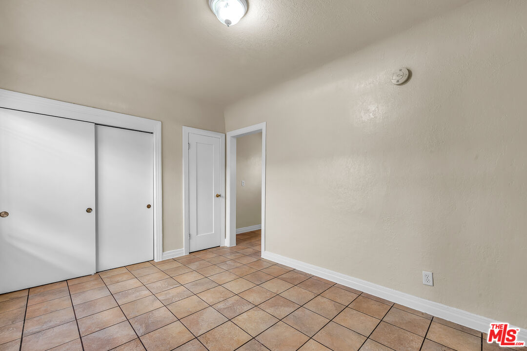 1502 W 62nd St