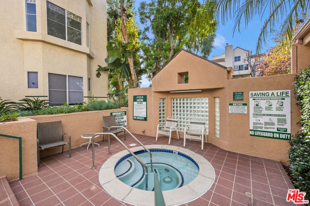 14347 Albers St Unit: 201