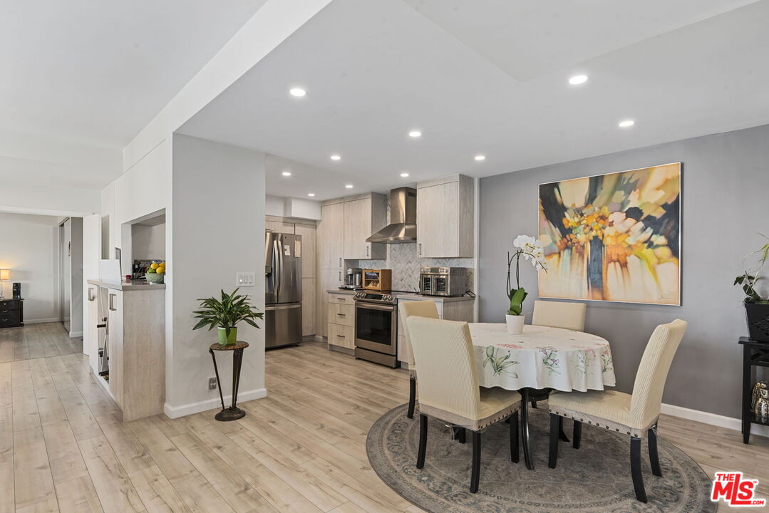 1155 N La Cienega Blvd Unit: 1002